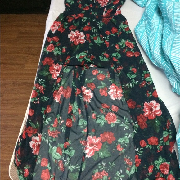 Dress - Picture 2 of 5